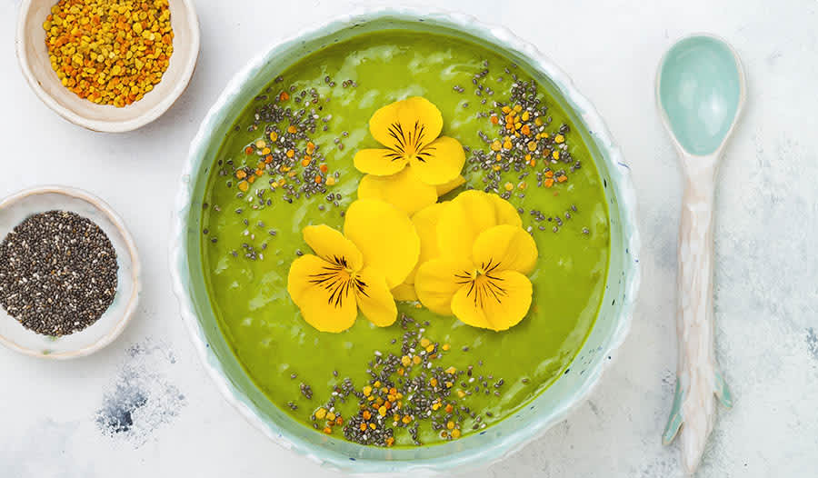 3 Healthy Breakfast Smoothie Bowl Recipes| iHerb Blog