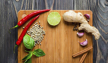7 Spices to Give Meals a Warm Flavor