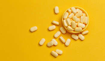 Yellow vitamin b tablets