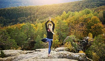Ayurvedic Tips for Finding Balance in the Fall