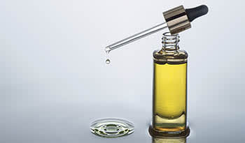 Benefits of Facial Oils Versus Water