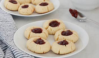 Einfache glutenfreie Marmeladen-Kekse 