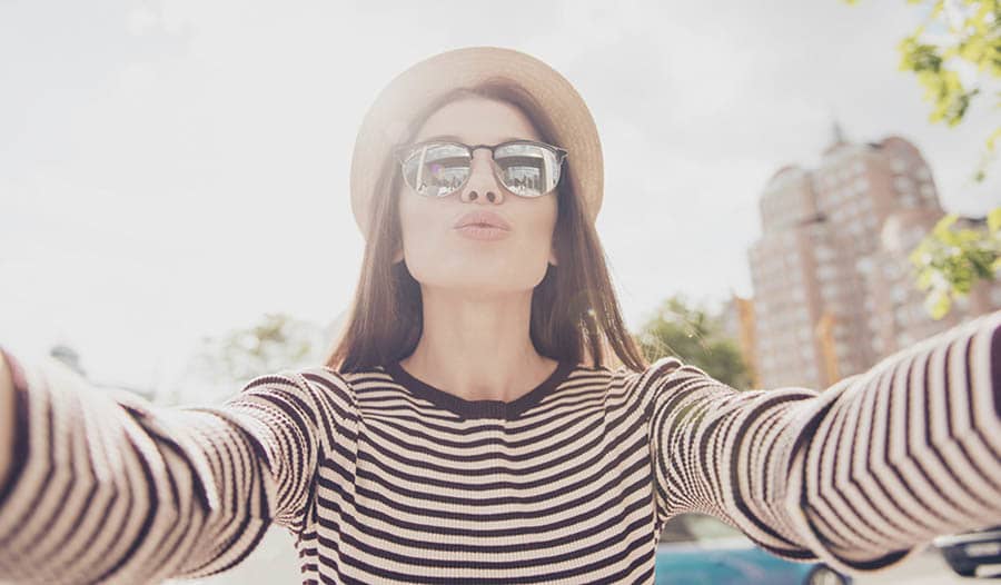 What Keeps Lips Hydrated