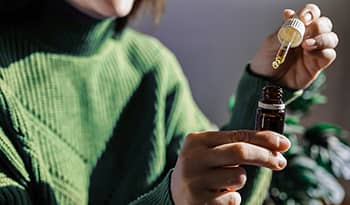 Niacinamida: Vitamina B3, Benefícios para a Pele, Fontes e Mais