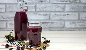 Sleepy Girl Mocktail: Tart Cherry Juice and Magnesium