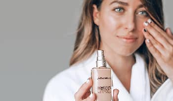 alexandria gilleo wears laura mercier flawless fusion foundation