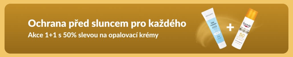 Banner s akcí na opalovací přípravky se dvěma produkty a textem „Akce 1+1 s 50% slevou na opalovací krémy“.