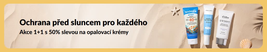 Banner s akcí na opalovací přípravky se dvěma produkty a textem „Akce 1+1 s 50% slevou na opalovací krémy“.