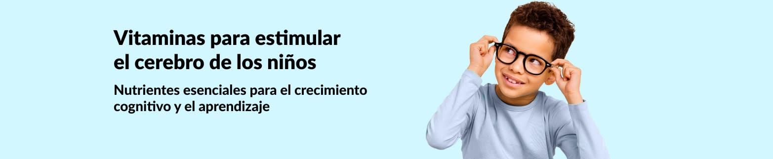 Imagen de un niño sonriente con lentes, junto a un texto que promueve vitaminas infantiles para el cerebro, crecimiento y aprendizaje.