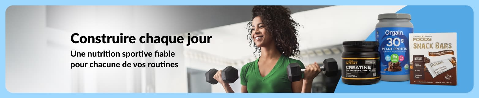 Femme soulevant des haltères dans une salle de sport à côté de produits de nutrition sportive, avec le message suivant : 