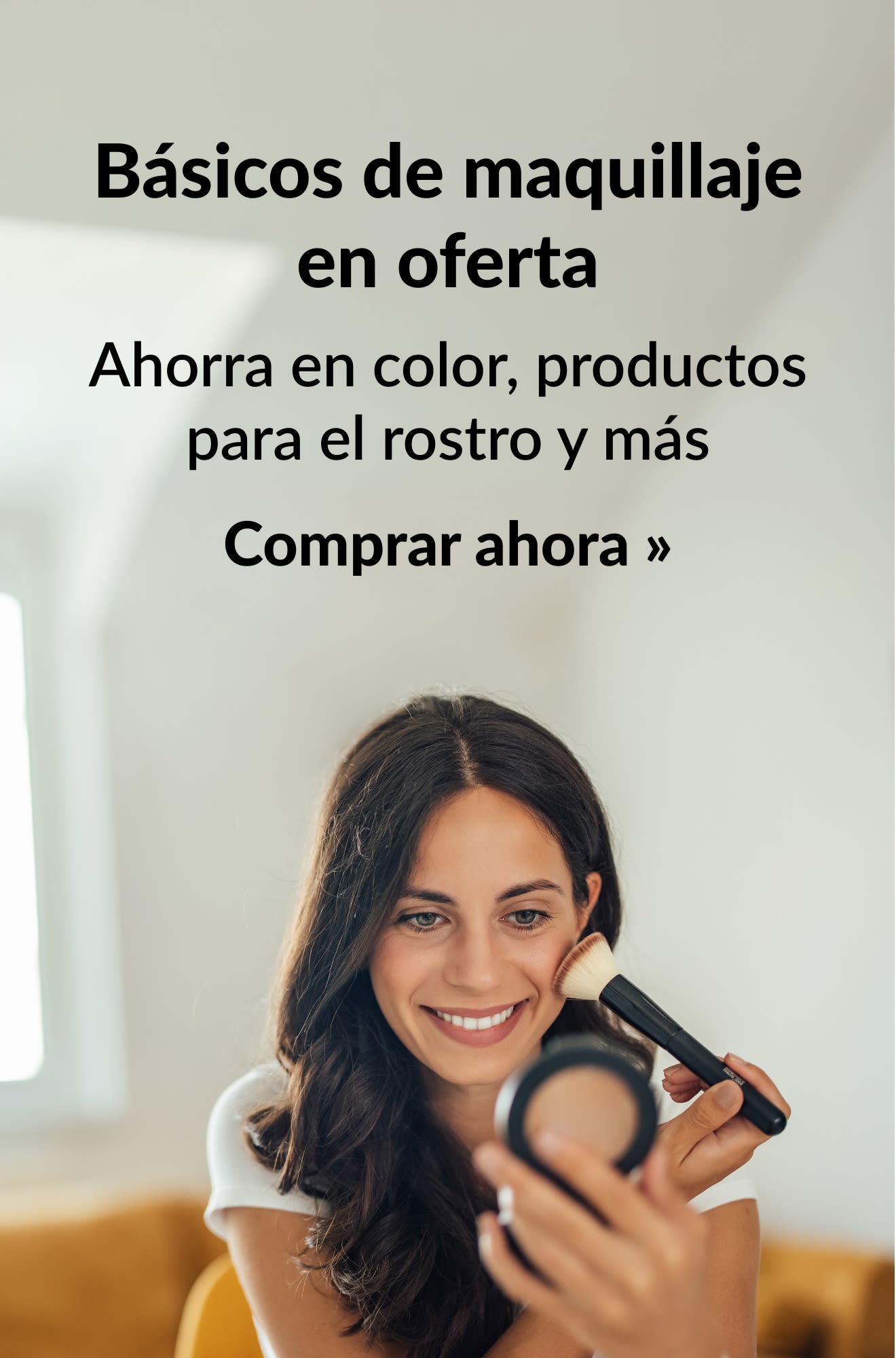 Banner que promociona básicos de maquillaje en oferta. Comprar ahora.