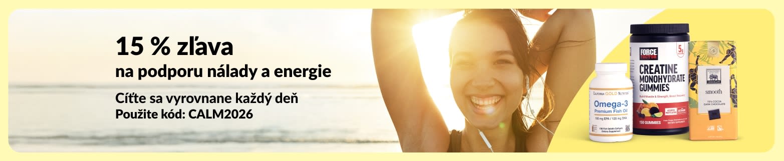 Banner zobrazujúci 15 % zľavu na doplnky na podporu nálady a energie, usmiatu ženu na pláži, s produktmi Omega-3 a kreatín a kódom CALM2026.