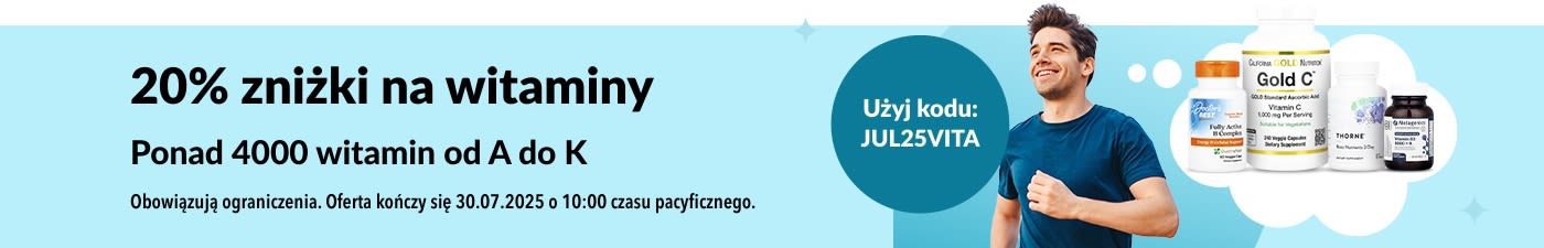 Uśmiechnięty mężczyzna podczas joggingu obok promocji: 20% zniżki na wszystkie witaminy z kodem JUL25VITA oraz pojemników suplementów na niebieskim tle.