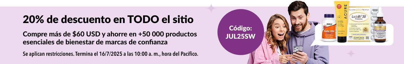 Pareja comprando en la app con el código JUL25SW y ahorrando 20% en todos los productos de bienestar al comprar +60 USD. 