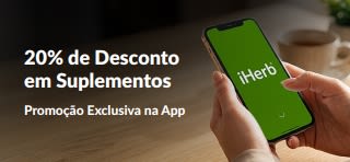 Mãos com um telemóvel com a app da iHerb aberta, a promover 20% de desconto em suplementos, com o código EUSUPPS20.