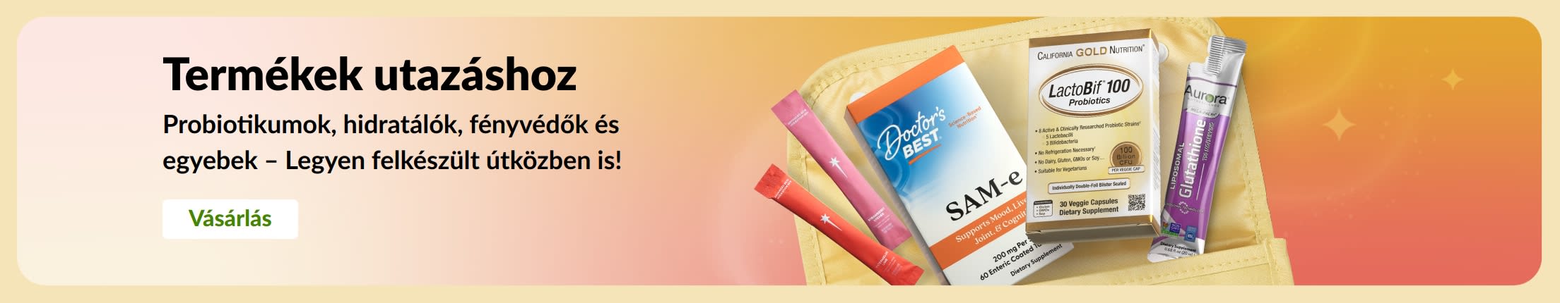 Banner utazótáskába rendezett utazási kellékekkel és egy „Vásárlás” gombbal.