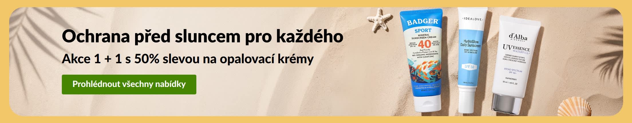 Banner s akcí na opalovací přípravky se dvěma produkty a textem „Akce 1 + 1 s 50% slevou na opalovací krémy“.