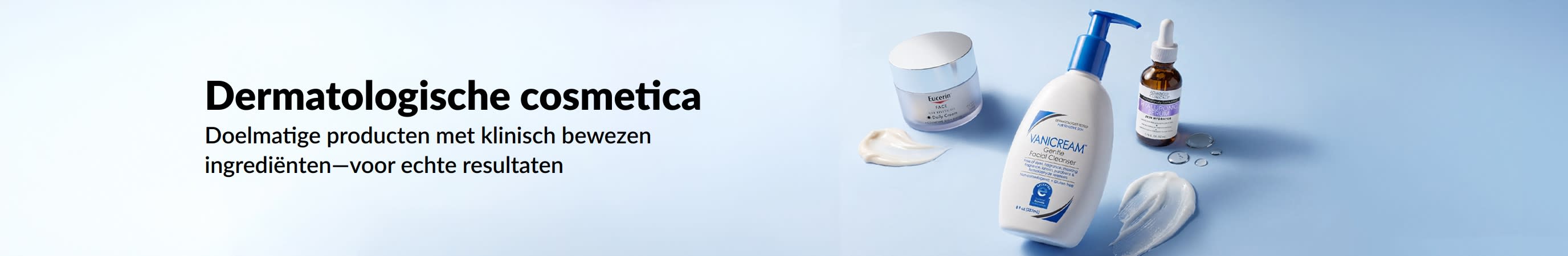 Lichtblauwe banner met 3 dermatologische schoonheidsproducten en de tekst: 