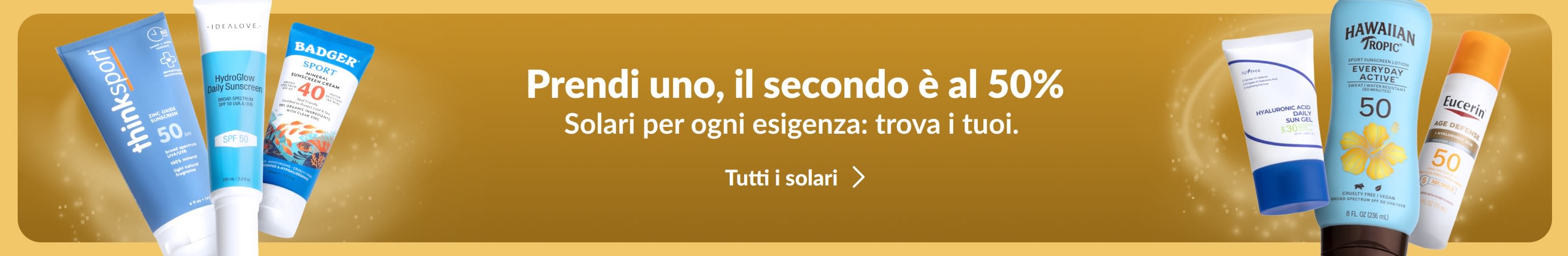 Due gruppi di vari prodotti solari disposti ai lati di un banner dorato. Il testo promozionale sul banner riporta: 