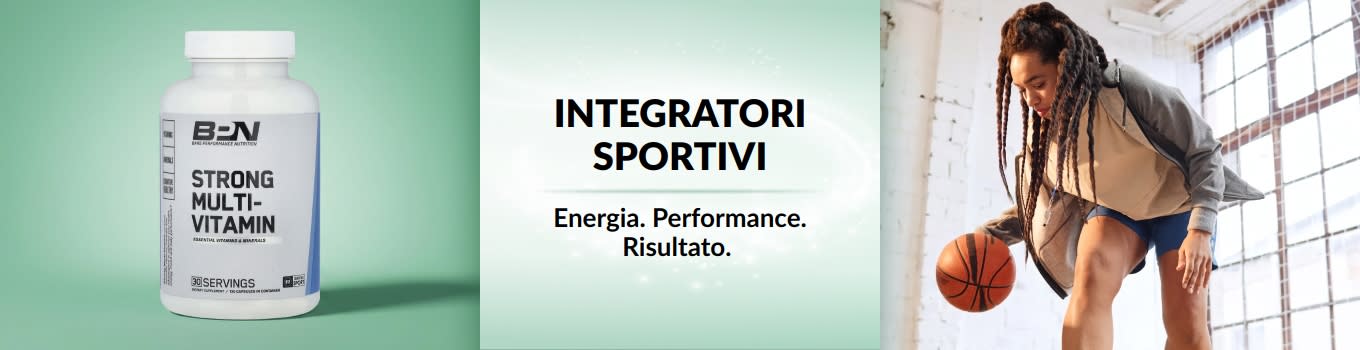 Banner sugli integratori sportivi iHerb con una donna che palleggia a basket e un multivitaminico in primo piano.