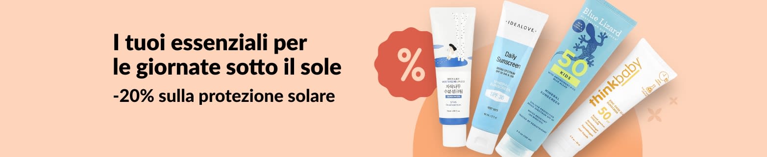 Quattro tubetti di crema solare con testo promozionale “-20% sulla crema solare - i tuoi essenziali per le giornate sotto il sole” su sfondo color pesca con icona percentuale.