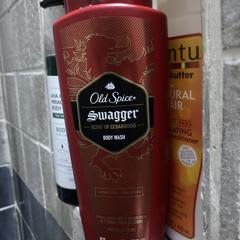 Swagger（スワガー）ボディウォッシュ、シダーウッド、473ml（16