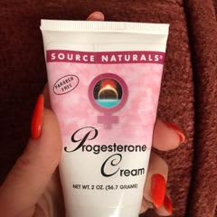 Source Naturals プロゲステロンクリーム・エストロゲンクリ