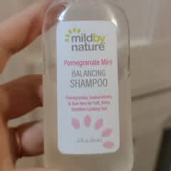 アサイベリーモイスチャライジングシャンプー、473ml（16液量オンス）