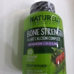 NATURELO Bone Strength - Plant-Based Calcium, Magnesium, Potassium, Vitamin D3, VIT C, K2 - GMO, Soy, Gluten Free Ingredients - Whole Food Supplement For Bone Health - 120 Vegan Friendly Capsules | Singapore