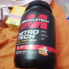 NITRO - nitrotechナイトロテック ホエイプロテイン2.51kg ストロベリー Amazon | ナイトロテック100％ホエイゴールド 2.51kg (Nitrotech