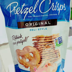 プレッツェルページ ソルティプレッツェル〈袋〉 | チロルチョコ株式会社