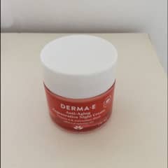 Anti-Aging Regenerative Night Cream（年齢に応じたエイジング