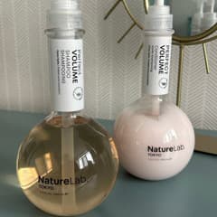 NatureLab Tokyo Perfect Volume Shampoo – Vegan, Sulfatfrei, Für Mehr Volumen & Dicke, 360 Ml