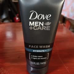 Dove Men+Care Gesichtswaschgel Hydrate+ - 5 Oz / 141 G, Spendet Feuchtigkeit, Für Trockene Haut