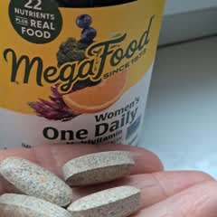 ページ 1 - レビュー - MegaFood, 女性向け、ワンデイリーマルチ