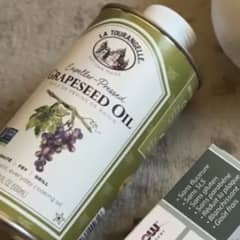 グレープシード　16-19 連続圧縮抽出グレープシードオイル、750ml（25.4液量オンス）