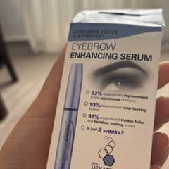 アイブロウエンハンシングセラム、3 ml(0.1 fl oz)