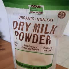 Bob's Red Mill Non-Fat Dry Milk Powder, 22oz (Pack of 1) - Makes 26 Cups per Bag, Made in USA, Unflavored, Kosher Bob's Red Mill Non-Fat Dry Milk Powder, 22oz (Pack of 1) - Makes 26 Cups per Bag, Made in USA, Unflavored, Kosher