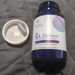 胃腸Detox™（デトックス）＋、ゼオライト、チャコール＆ハーブ