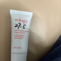 ウルトラハイドレーティングフェイスクリーム、75 ml（2.5 fl oz）