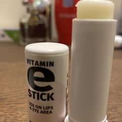 مرطب شفايف من ريفيفا