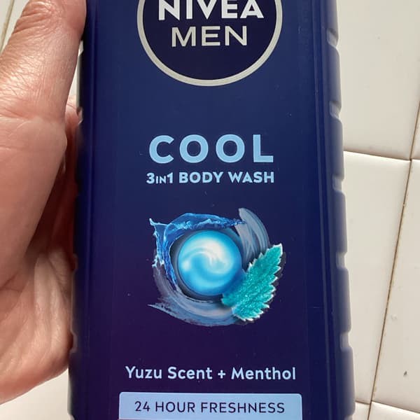 ページ 1 - レビュー - Nivea(ニベア), 男性向け、クール スリー ページ 1 - レビュー - Nivea(ニベア), 男性向け、クール スリー