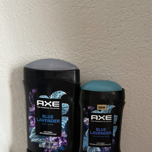 AXE デオドラントスティック BLUE LAVENDER 85g Premium Deodorant, Blue Lavender, 3 oz (85 g)