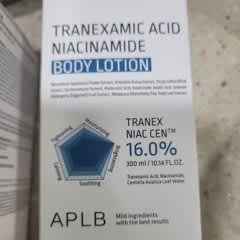 トラネキサム酸ナイアシンアミド ボディローション、300ml（10.14液量