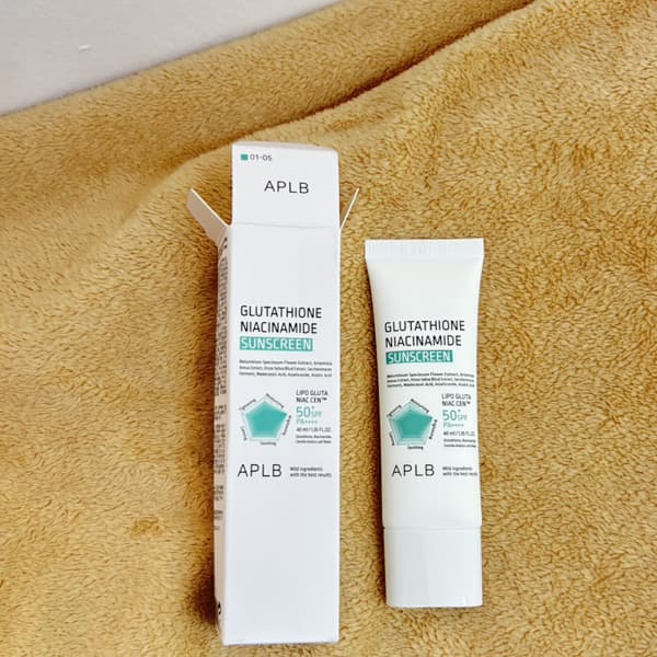 aplb glutathione niacinamide sunscreen review Page 1 - Reviews - APLB, Glutathione Niacinamide, Sunscreen, SPF 50+ PA  ++++, 1.35 fl oz (40 ml)