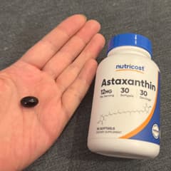 専用ページ アスタキサンチン アスタSEペレット - 日産合成工業株式会社