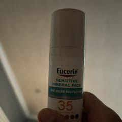 色付きセンシティブミネラル顔用日焼け止めローション、SPF数値35