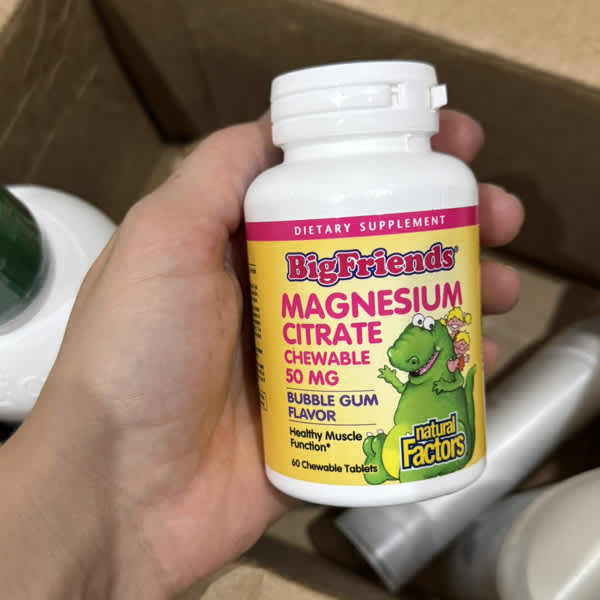 Мен қазір топтық секс порно көруді ойлап жүрмін.