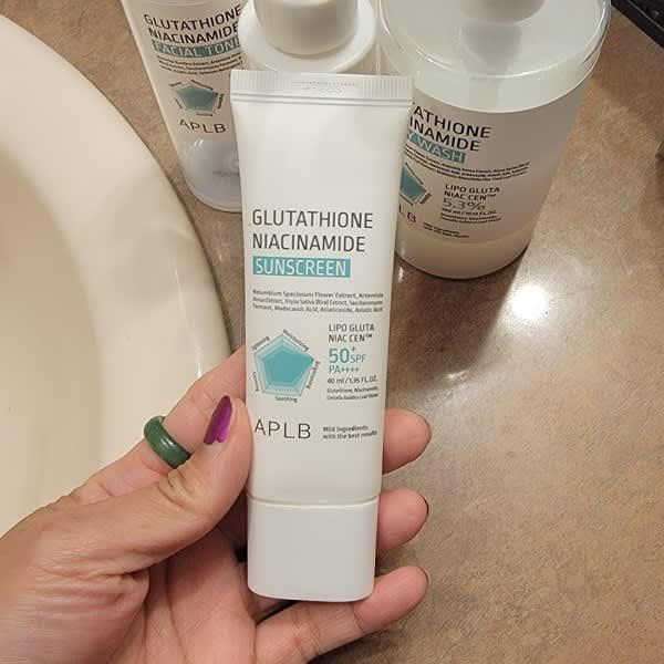 Page 1 - Reviews - APLB, Glutathione Niacinamide, Sunscreen, SPF 50+ PA ++++, 1.35 fl oz (40 ml)