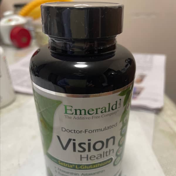 Page 1 - Reviews - Emerald Laboratories, Vision Health with Setria® L- Glutathione, 60 Vegetable Capsules